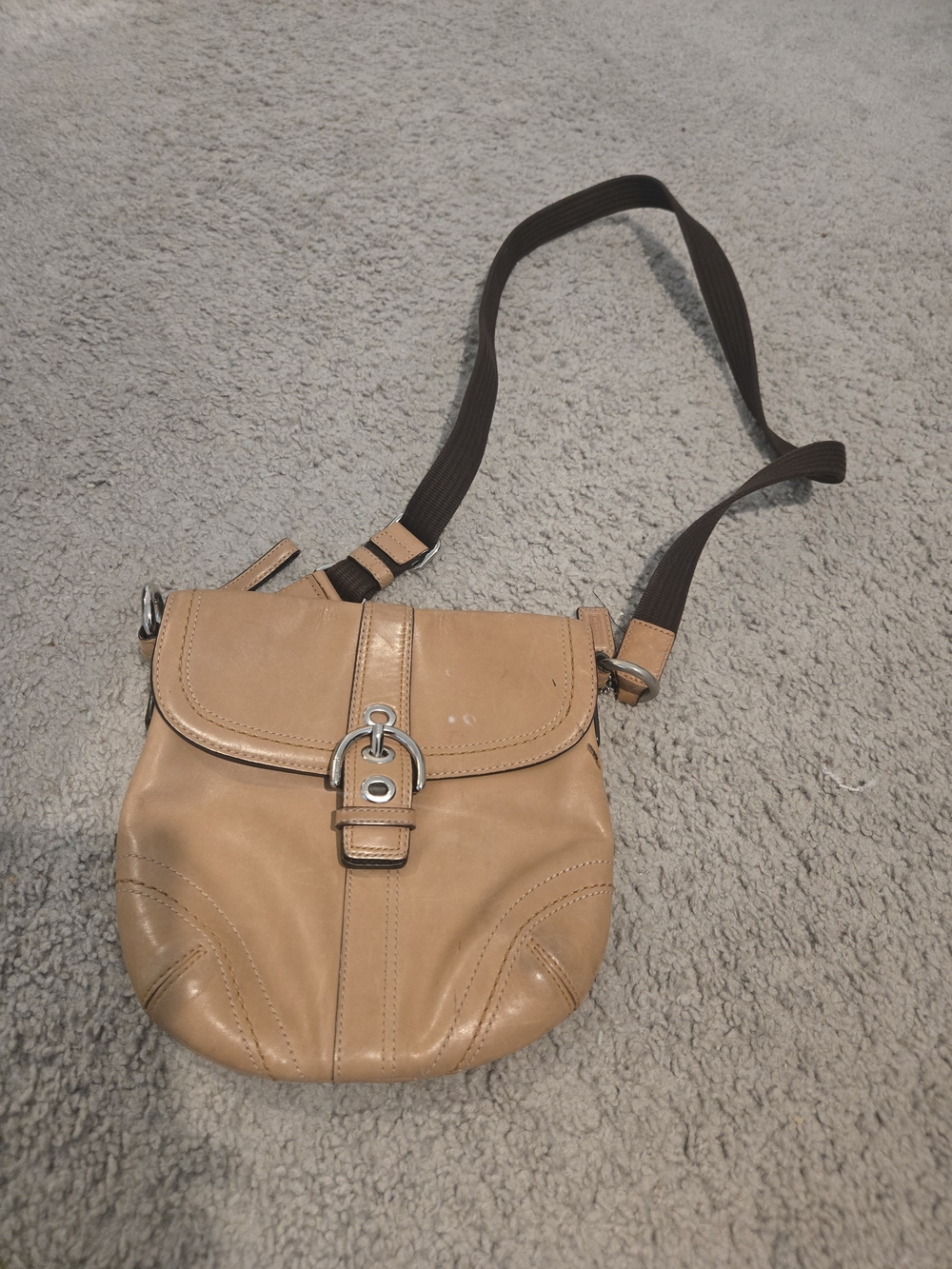 vintage Coach Soho crossbody Camel Tan